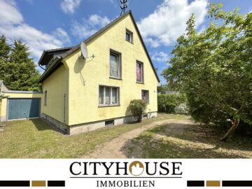 CITYHOUSE: Freistehendes EFH auf großem Grundstück mit Garten, Garage und viel Potenzial!, 50997 Köln / Hochkirchen, Einfamilienhaus